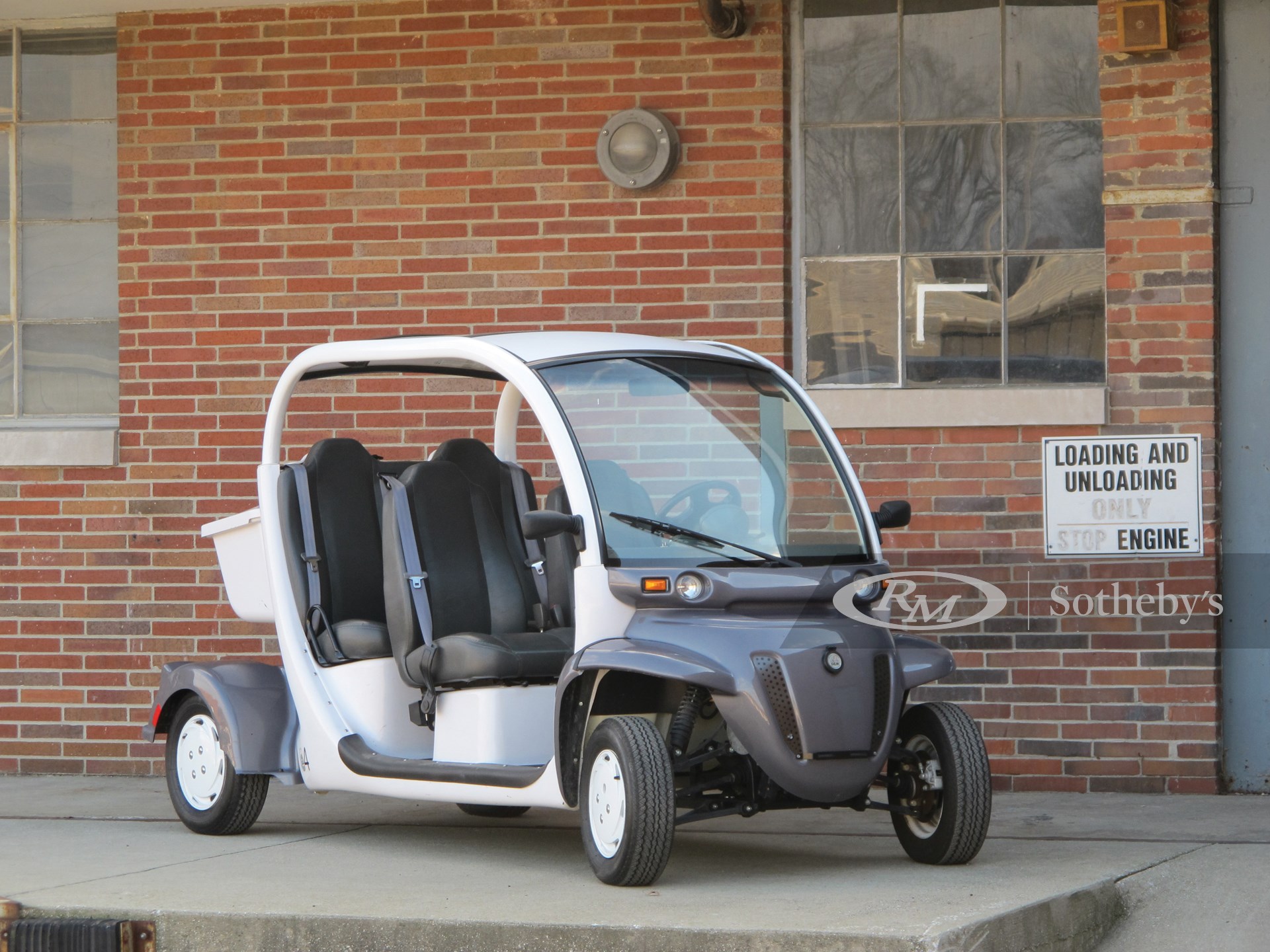 2005 GEM E4 LSV Electric Car Arizona 2011 RM Sotheby's