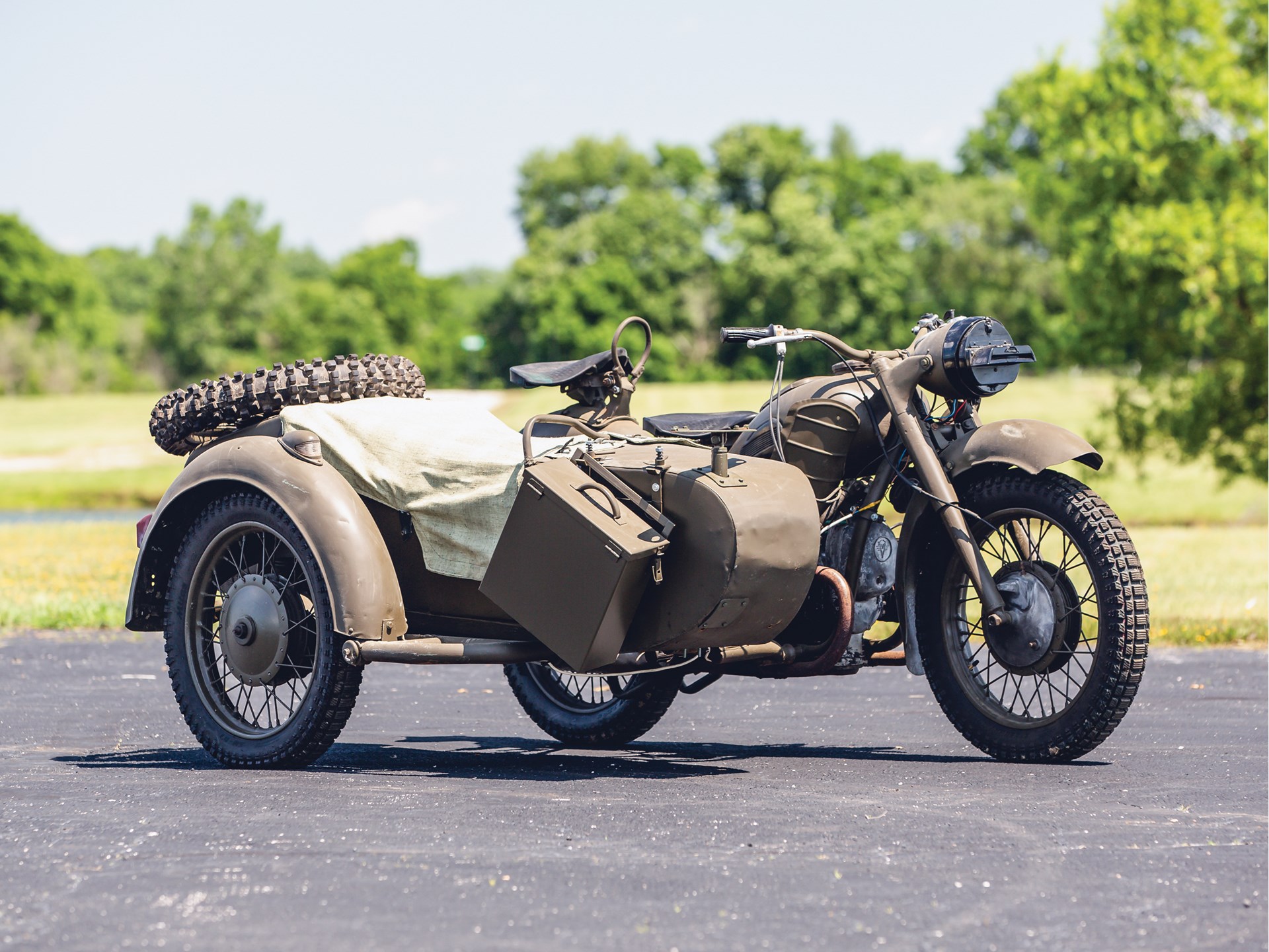 WWII BMW r75 Sidecar 750cc