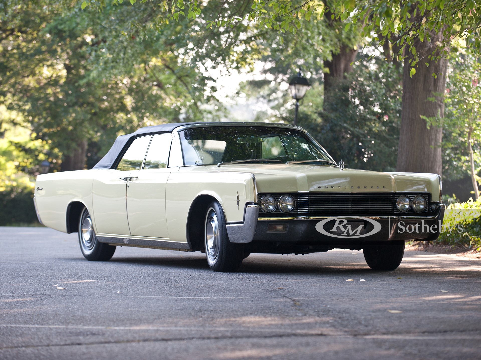 Lincoln Continental Coupe 1966