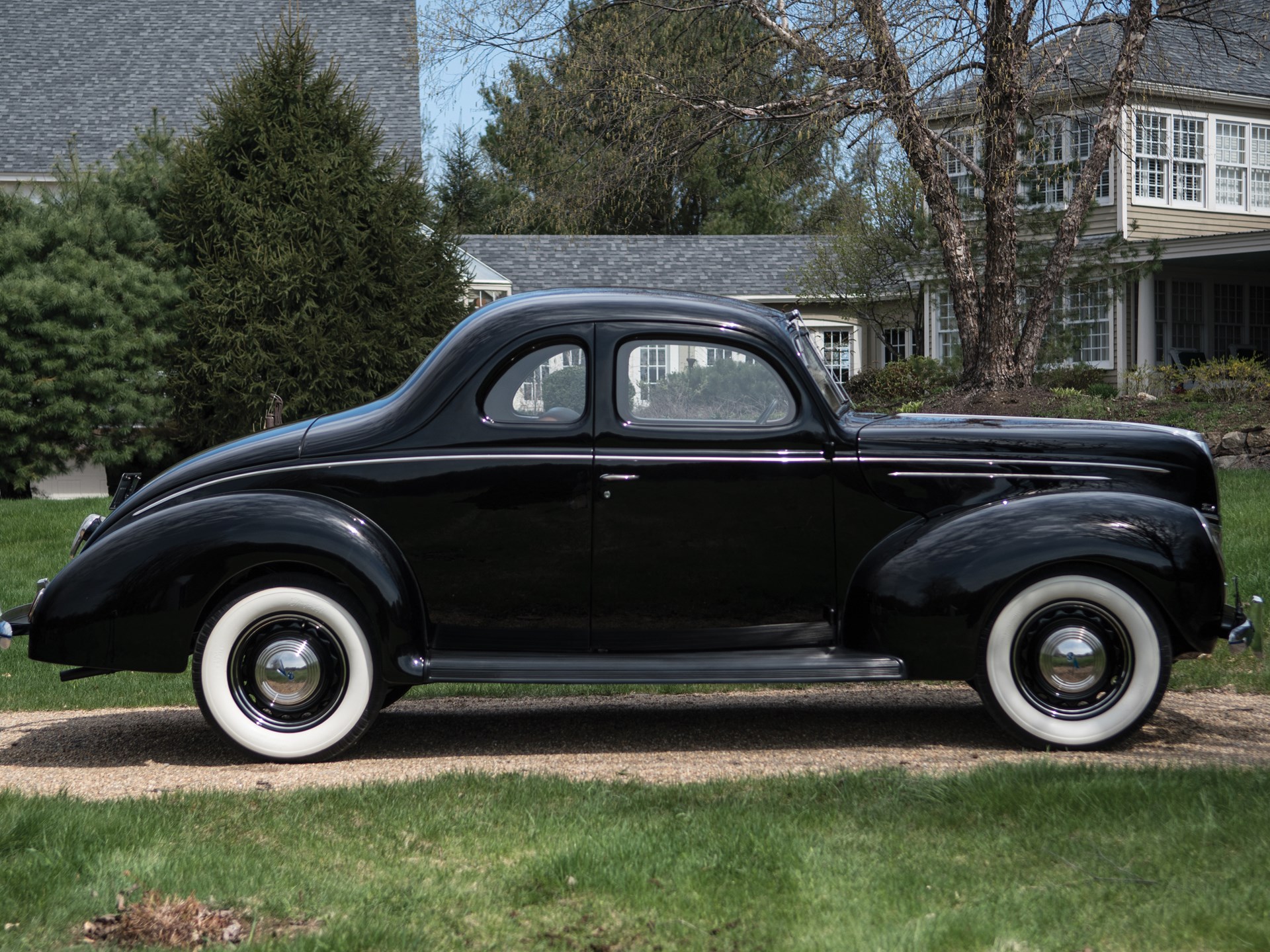 1939 Ford Deluxe Coupe