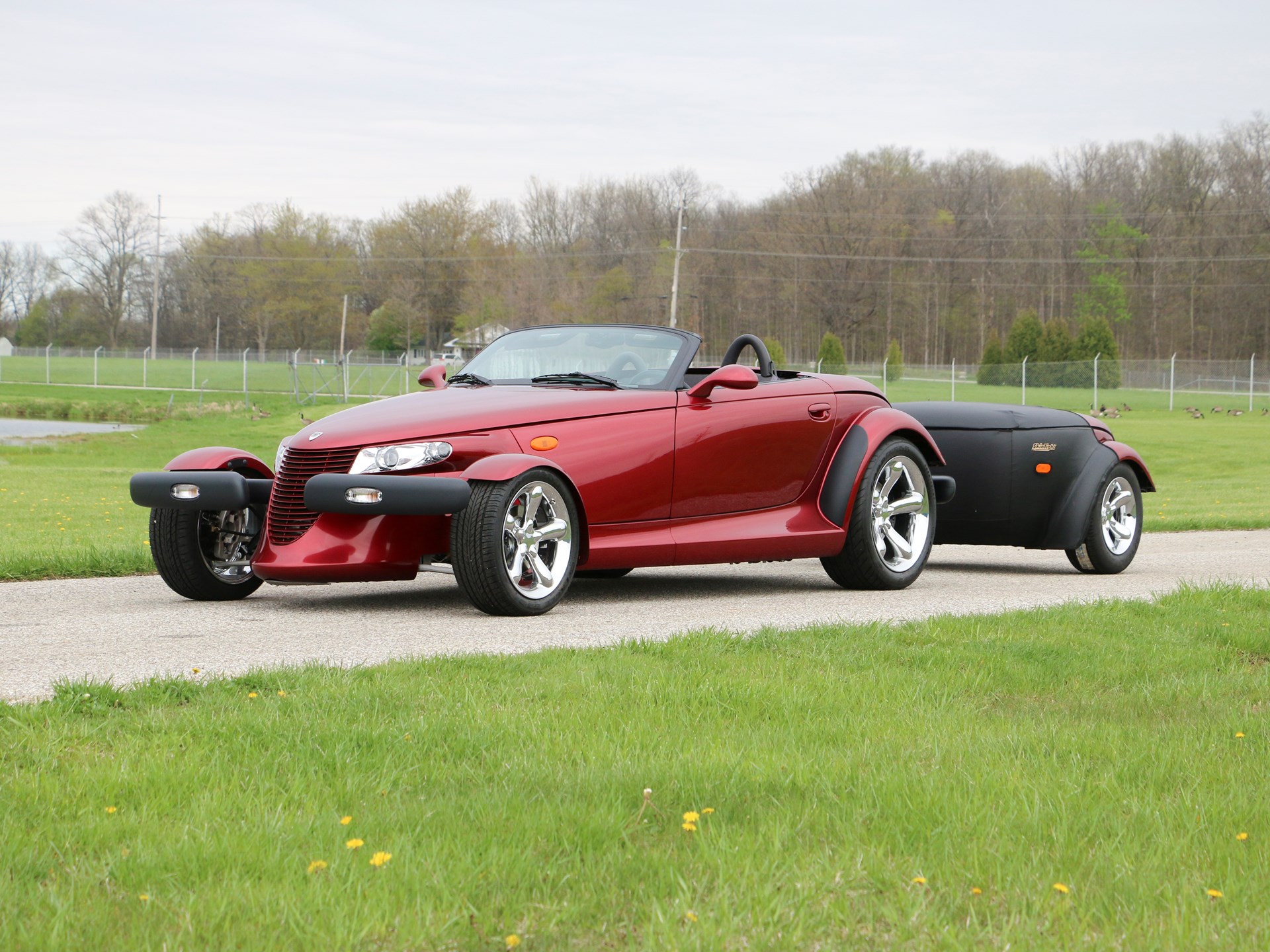 Plymouth Prowler с прицепом