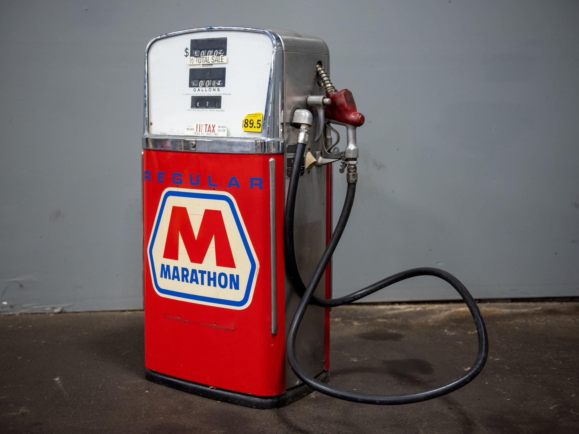 A.O. Smith Model 483 Marathon Gas Pump | Auburn Fall 2021 | RM Sotheby's