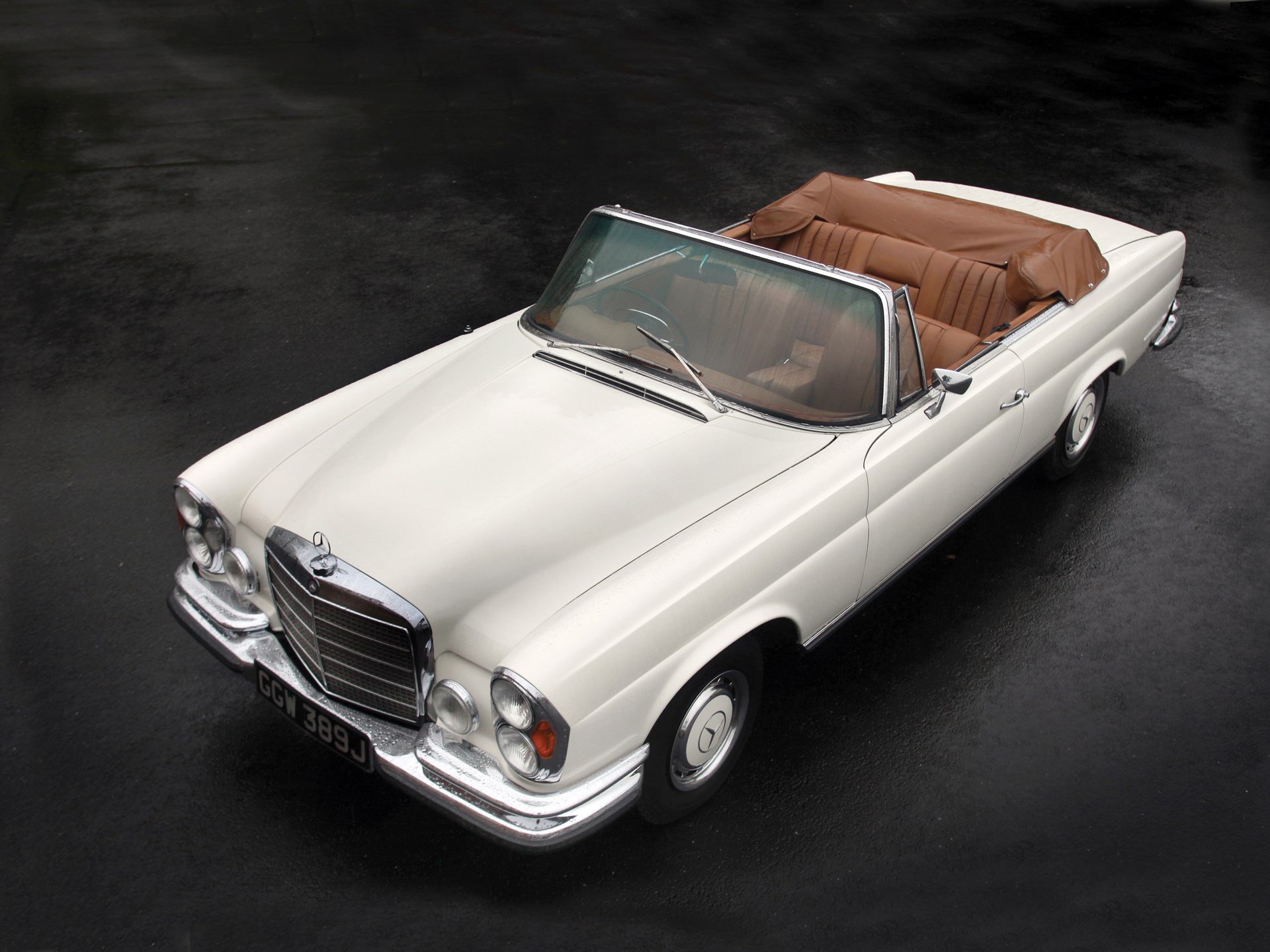 Mercedes Benz w111 Cabrio 280se