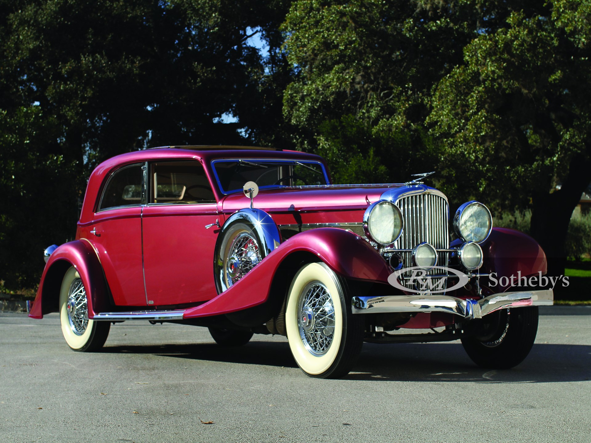 1933 Duesenberg Model J Sunroof Berline | Auburn Fall 2016 | RM Auctions