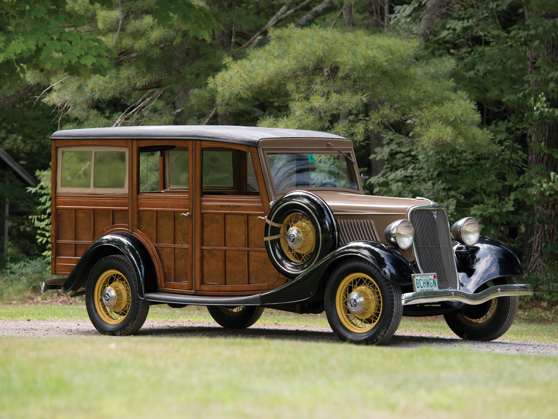 Ford wood. Ford v8 1933. Ford v8 Deluxe Station Wagon 1933. Ford v8 (