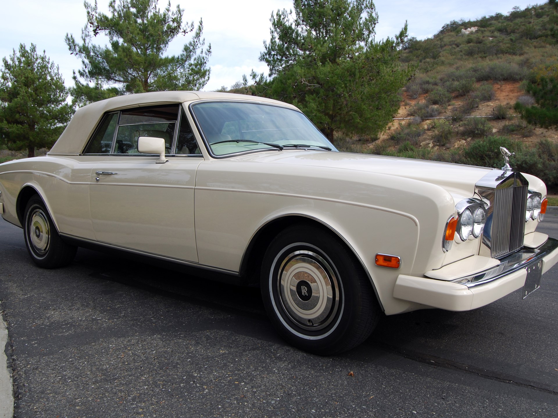 1989 Rolls-Royce Corniche II Convertible | Amelia Island 2012 | RM ...