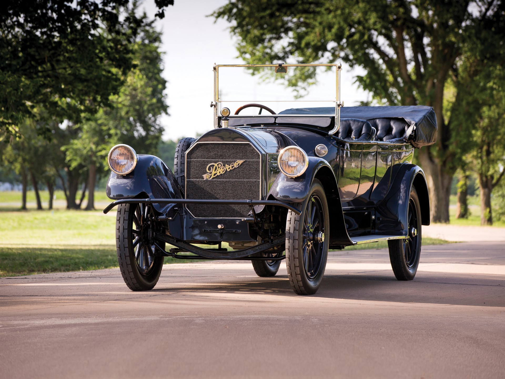 1916 Pierce-Arrow Model 66-A-4 Seven-Passenger Touring | Hershey 2016