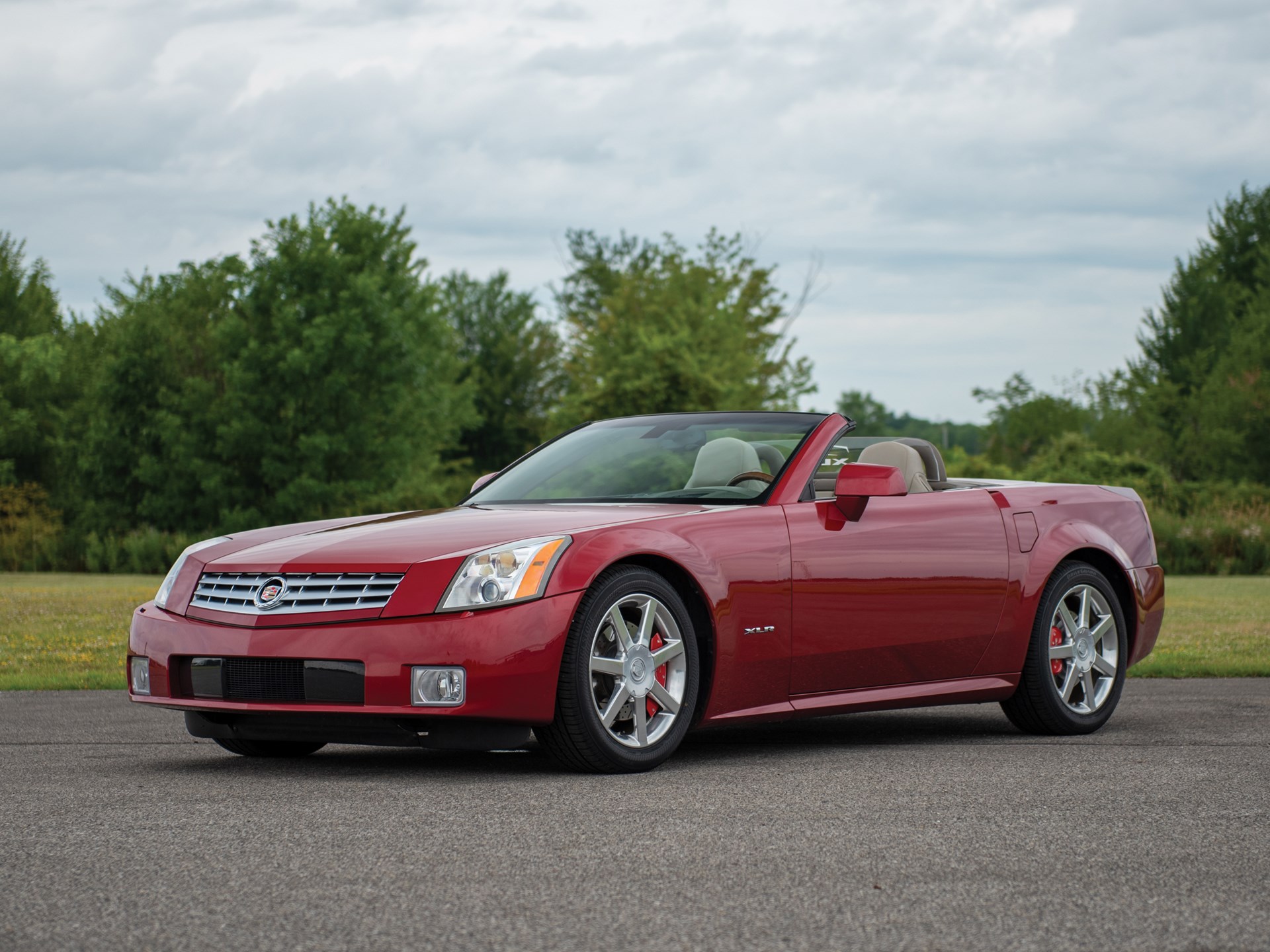 2005 Cadillac XLR | Auburn Fall 2019 | RM Sotheby's