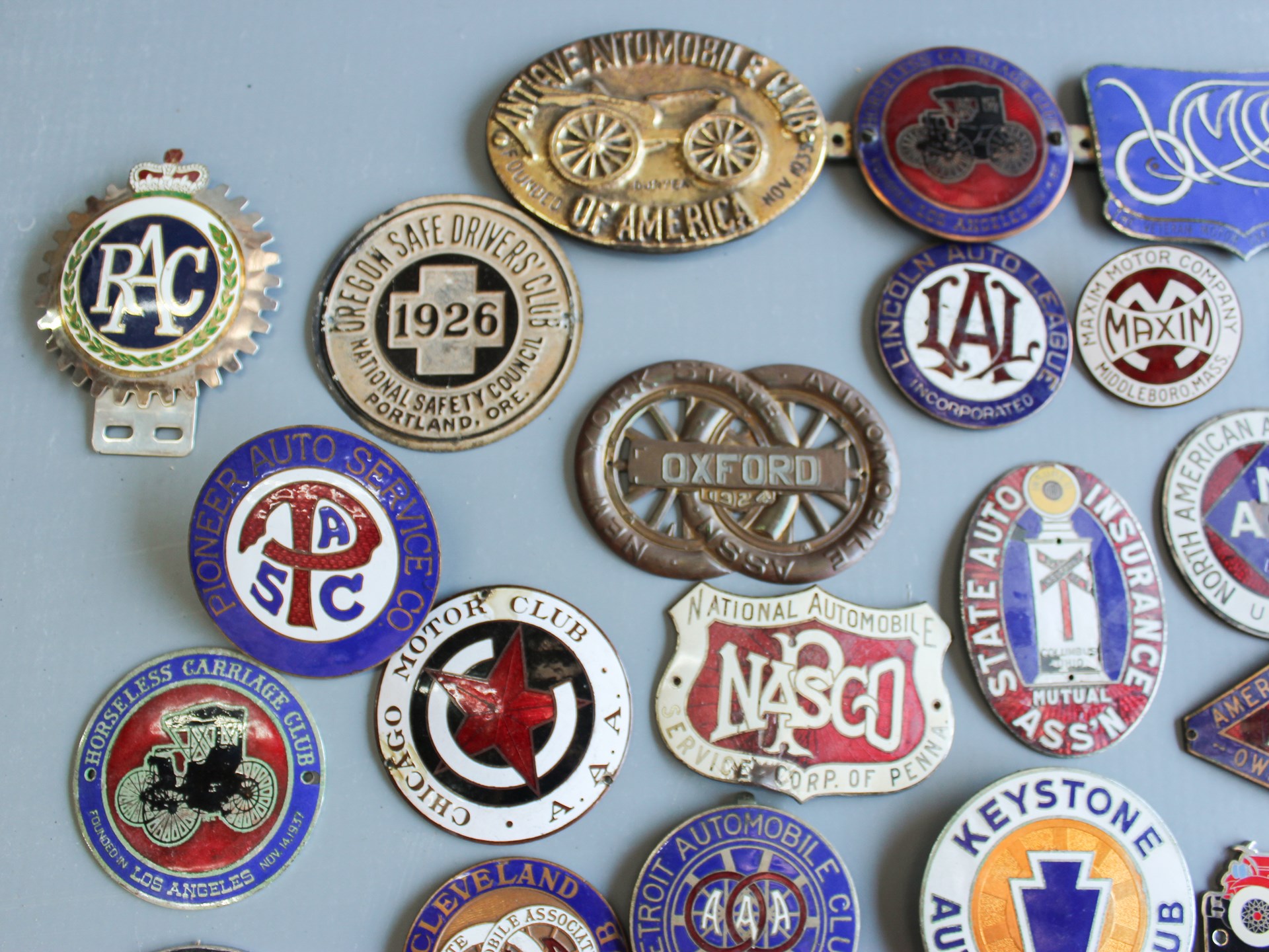 Vintage Car Club Badges | Hershey 2023 | RM Sotheby's