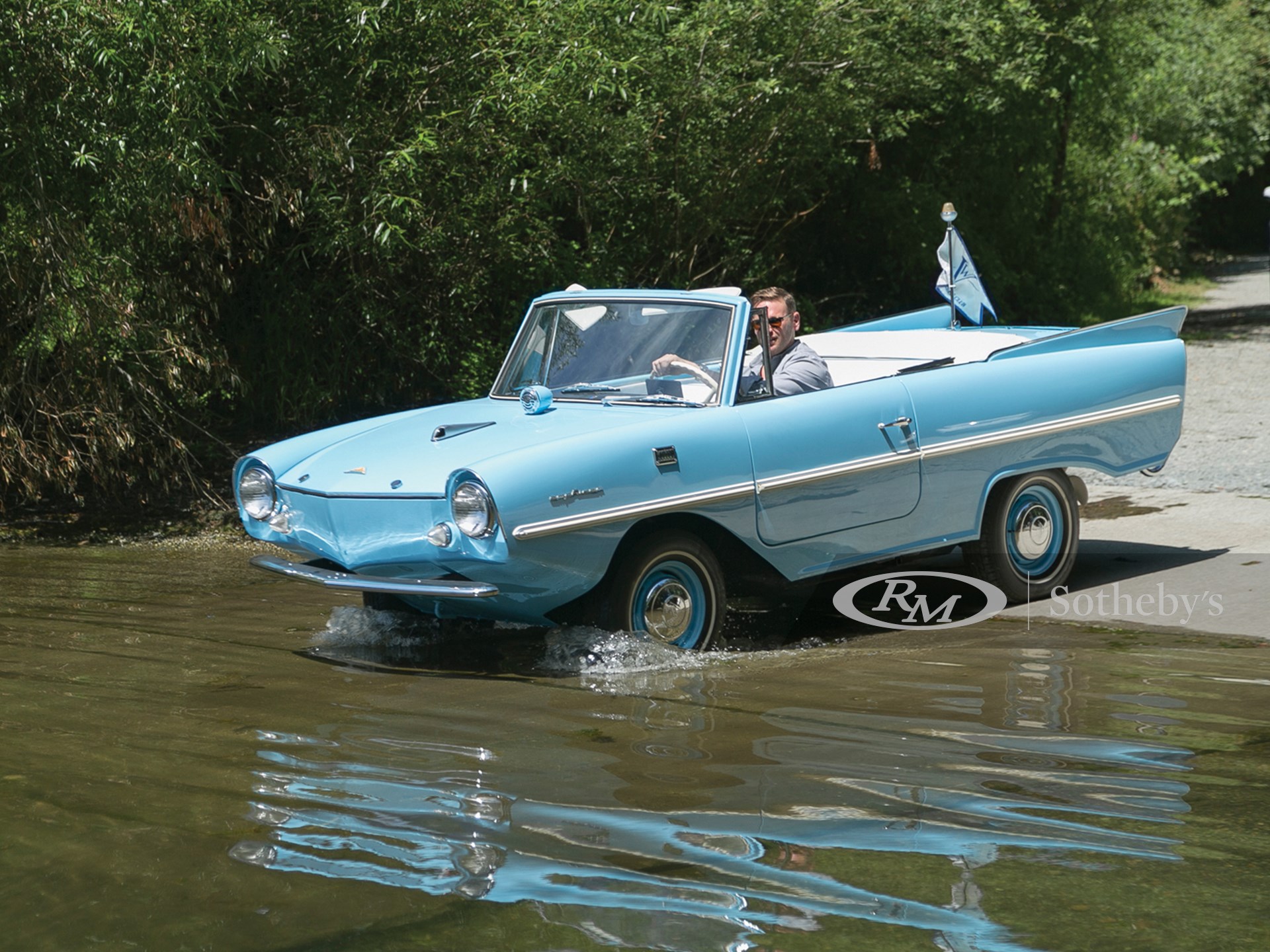 1966 Amphicar 770 | Monterey 2017 | RM Sotheby's