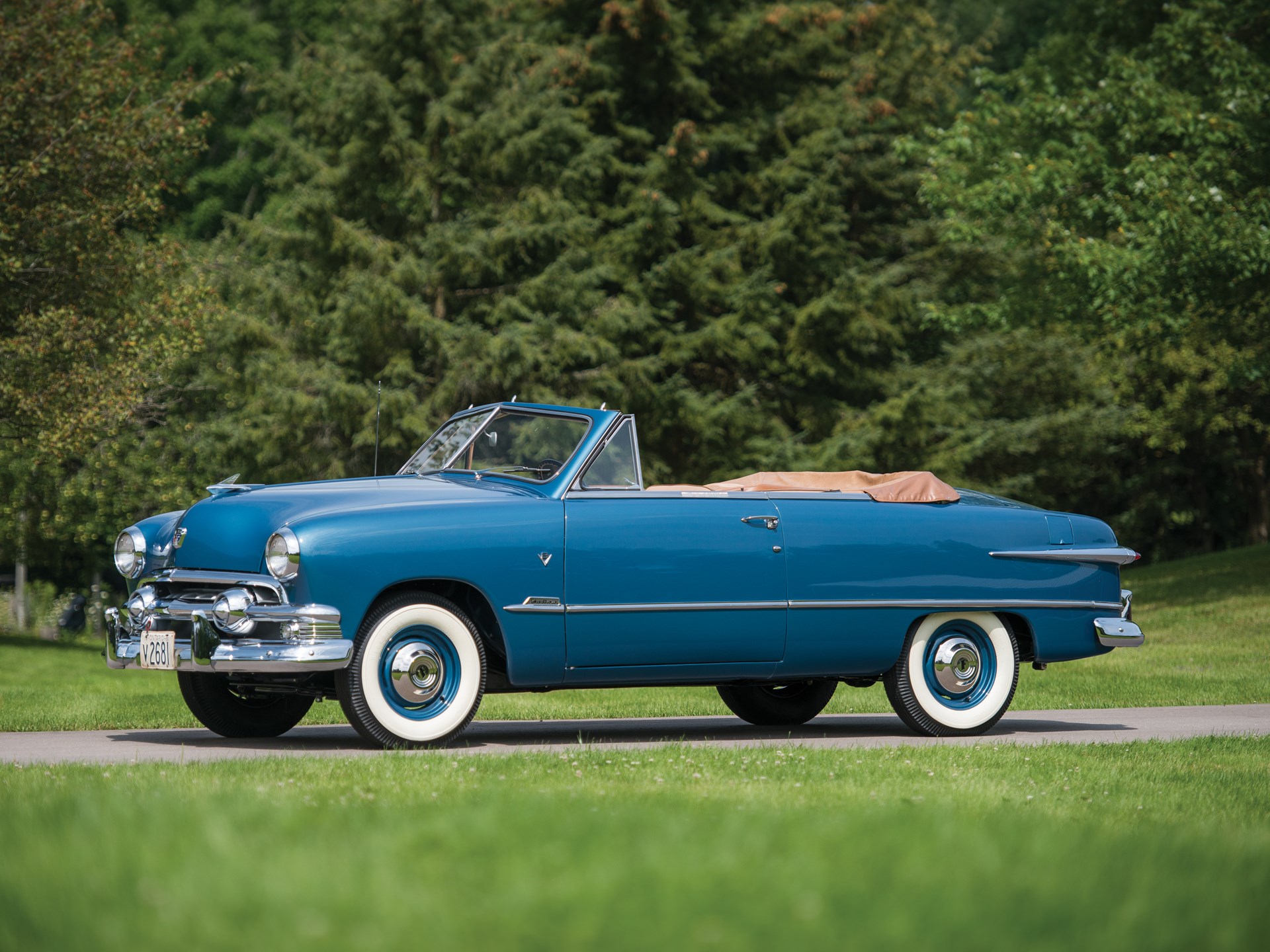 1951 Ford Custom Deluxe Convertible | Hershey 2017 | RM Sotheby's