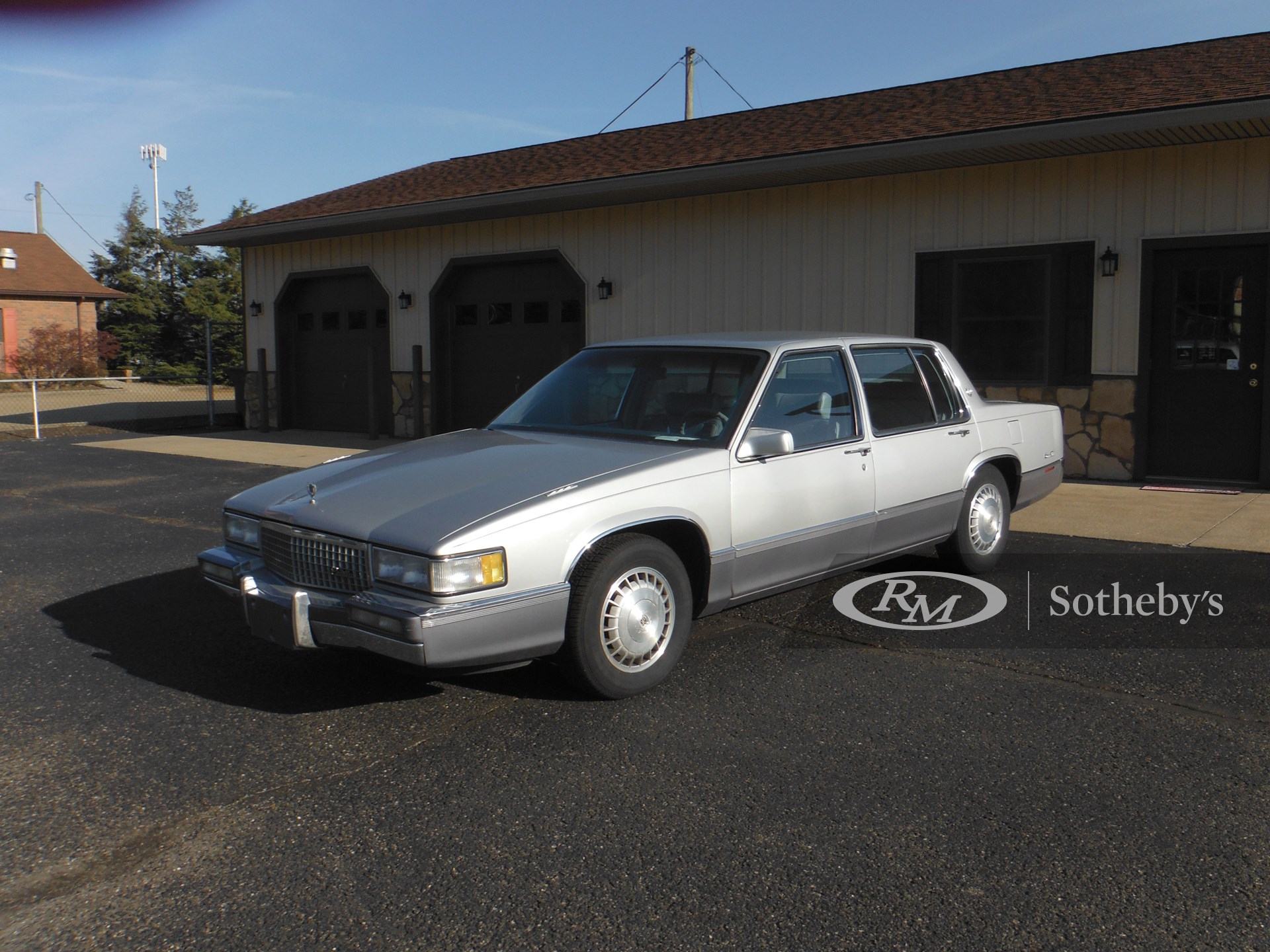 1990 Cadillac Sedan DeVille | Auburn Spring 2015 | RM Auctions