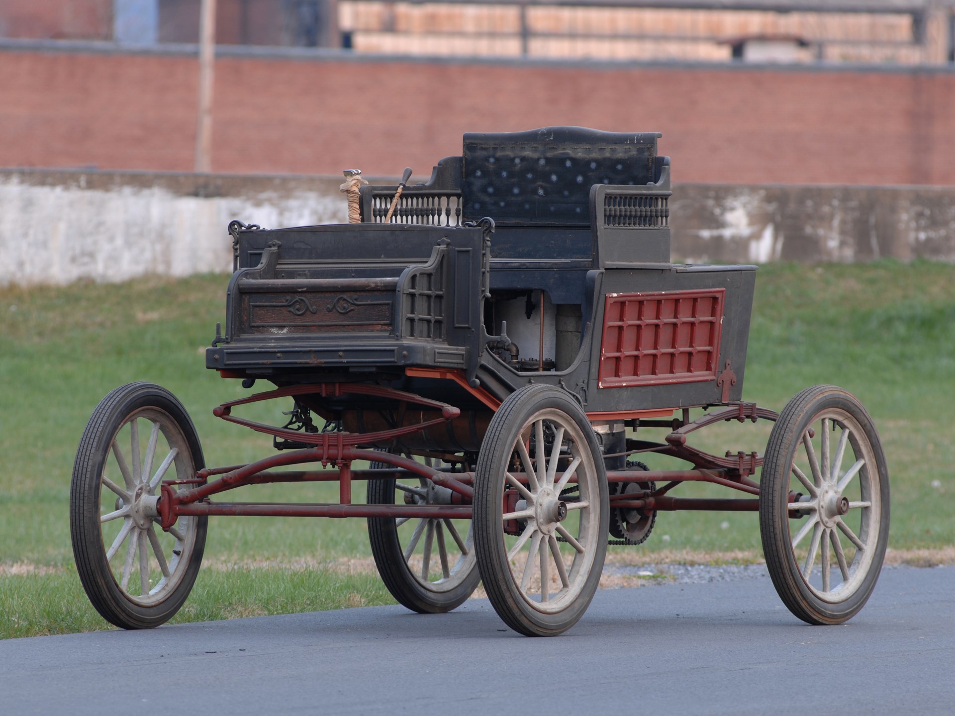 1899 Locomobile Steam Runabout | Vintage Motor Cars at Hershey 2007