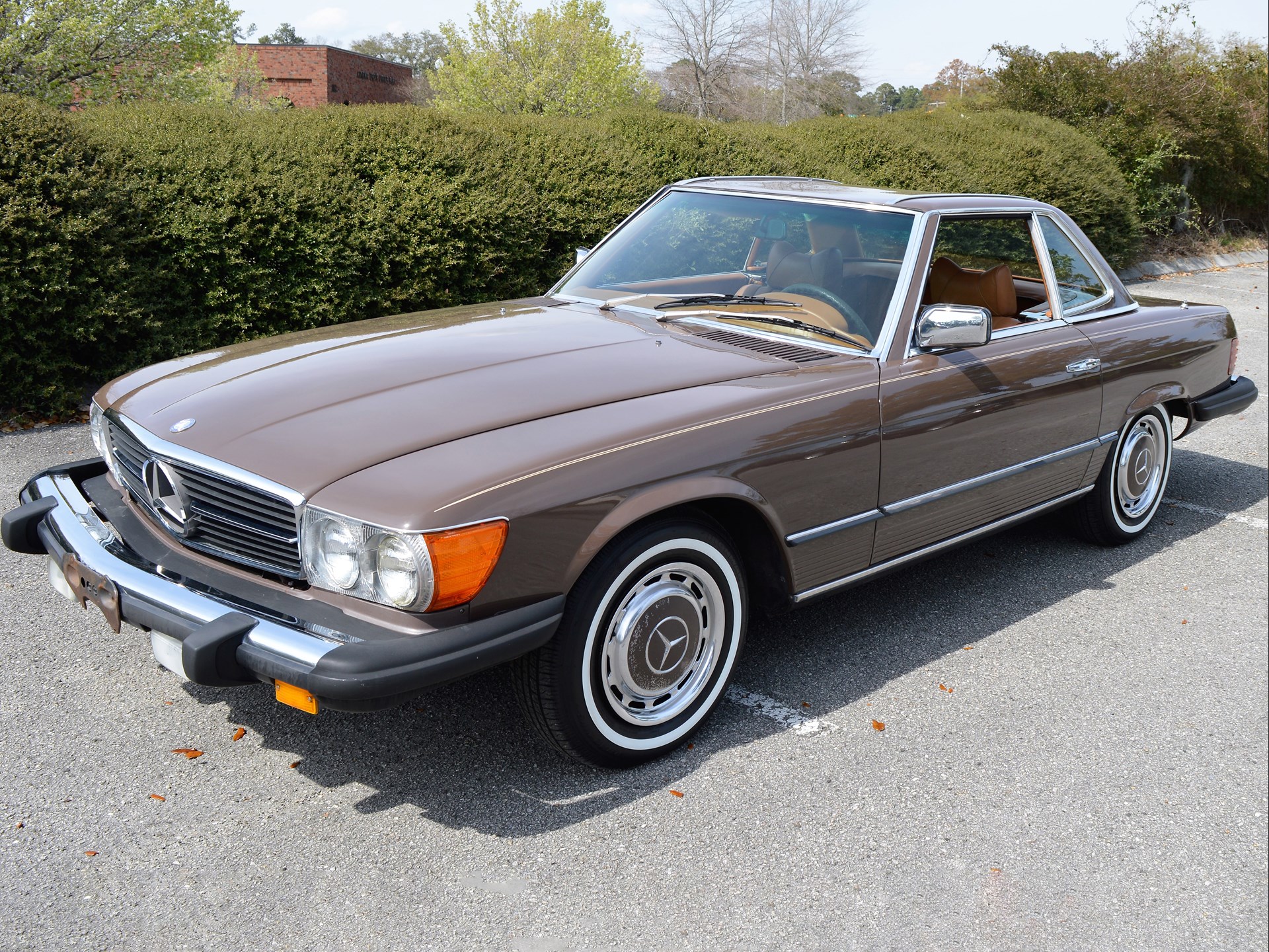 1977 Mercedes-Benz 450 SL | Fort Lauderdale 2022 | RM Sotheby's