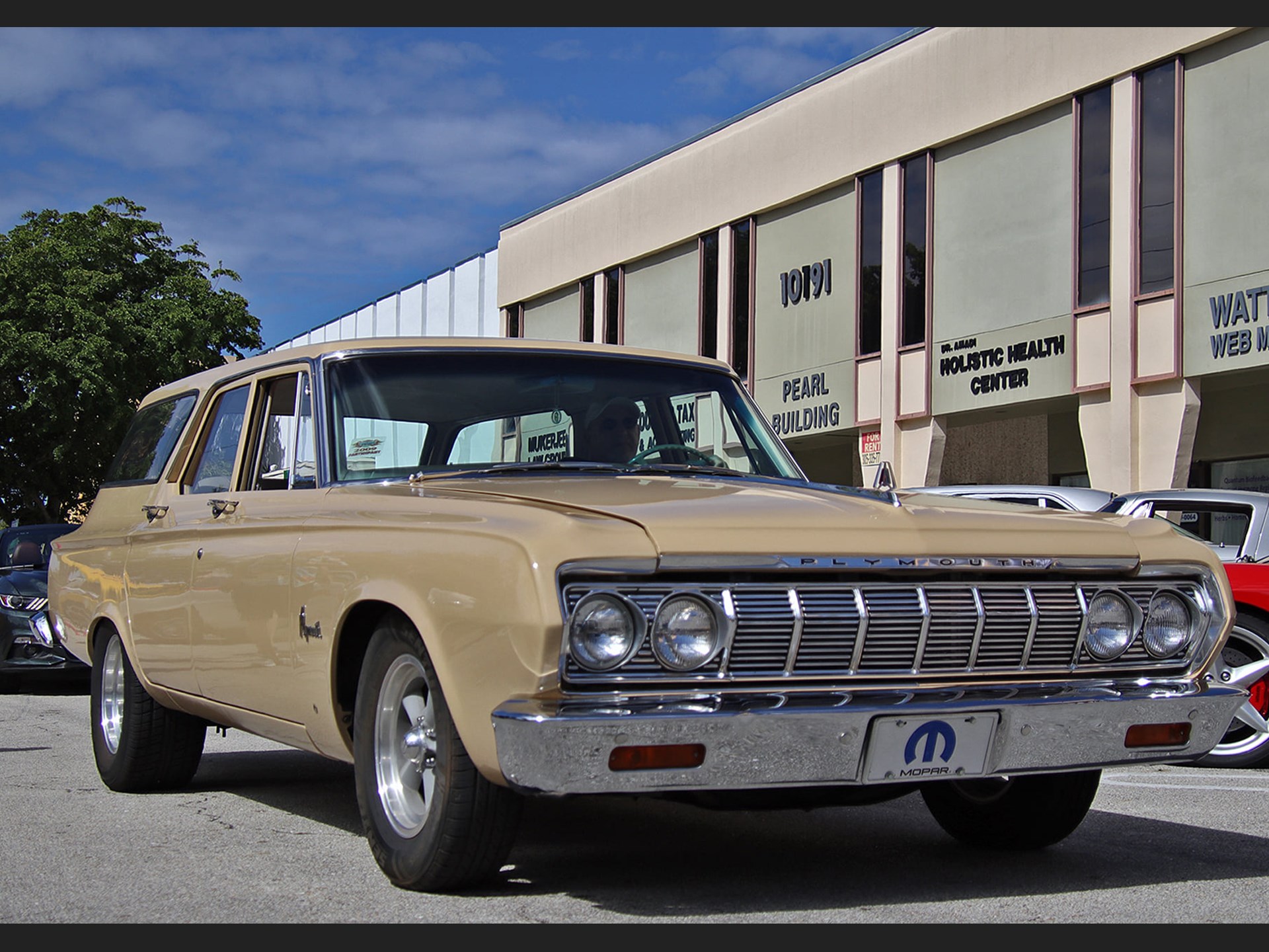 1964 Plymouth Savoy Station Wagon | Fort Lauderdale 2022 | RM Sotheby's