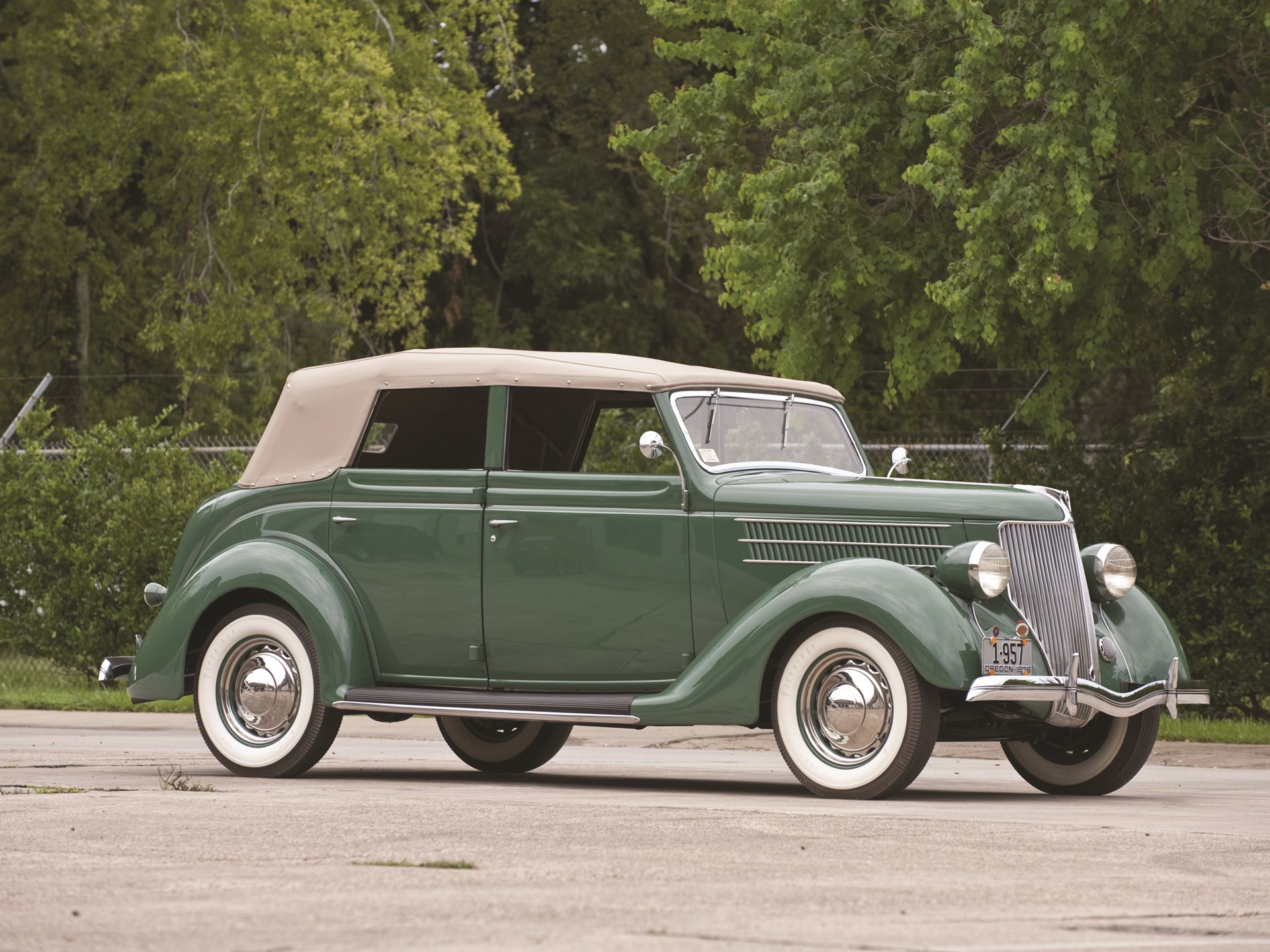 1936 Ford Model 68 Deluxe | Auburn Fall 2010 | RM Sotheby's