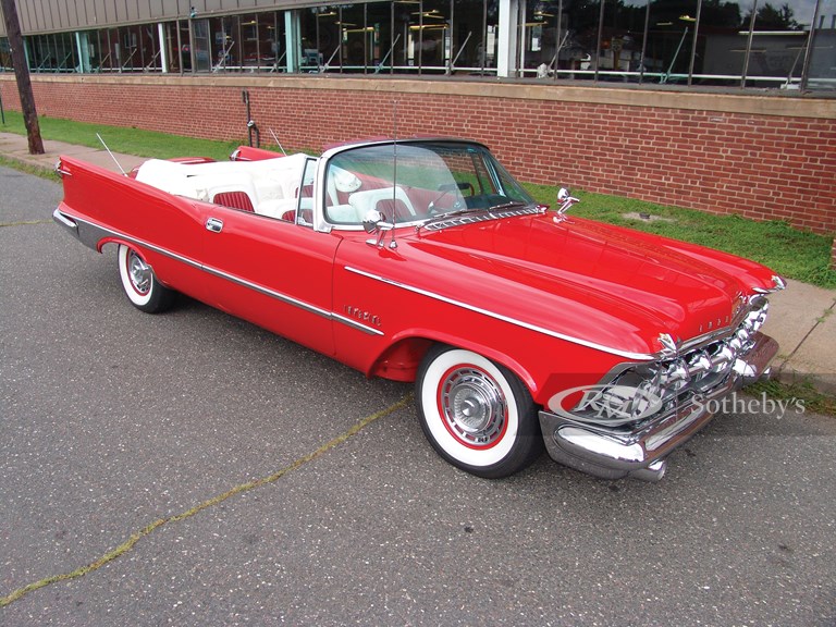 1959 Chrysler Imperial Crown Convertible with Trailer