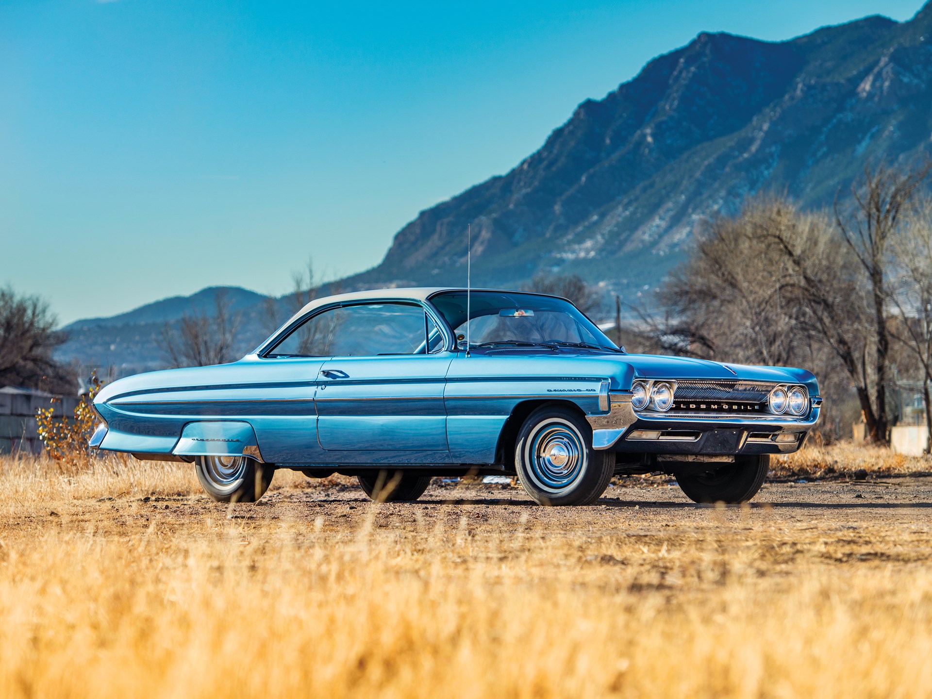 1961 Oldsmobile Dynamic 88 'Bubble Top' Coupe | Arizona 2019 | RM Sotheby's