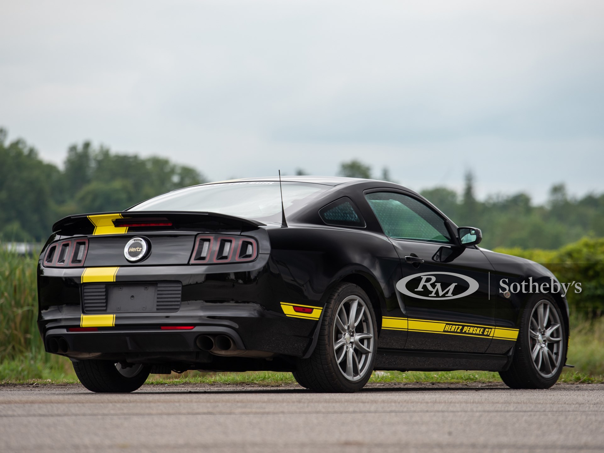 2014 Ford Mustang Hertz Penske GT  - 