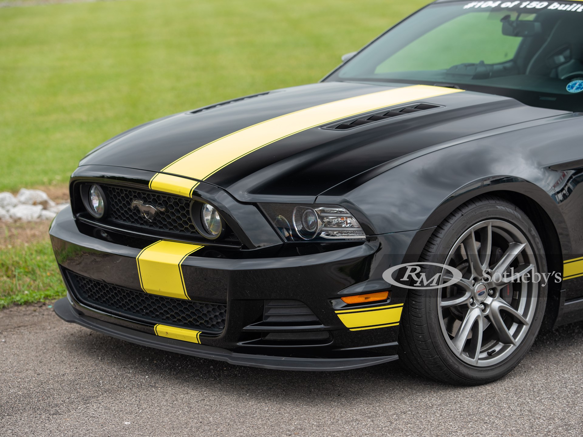 2014 Ford Mustang Hertz Penske GT  - 