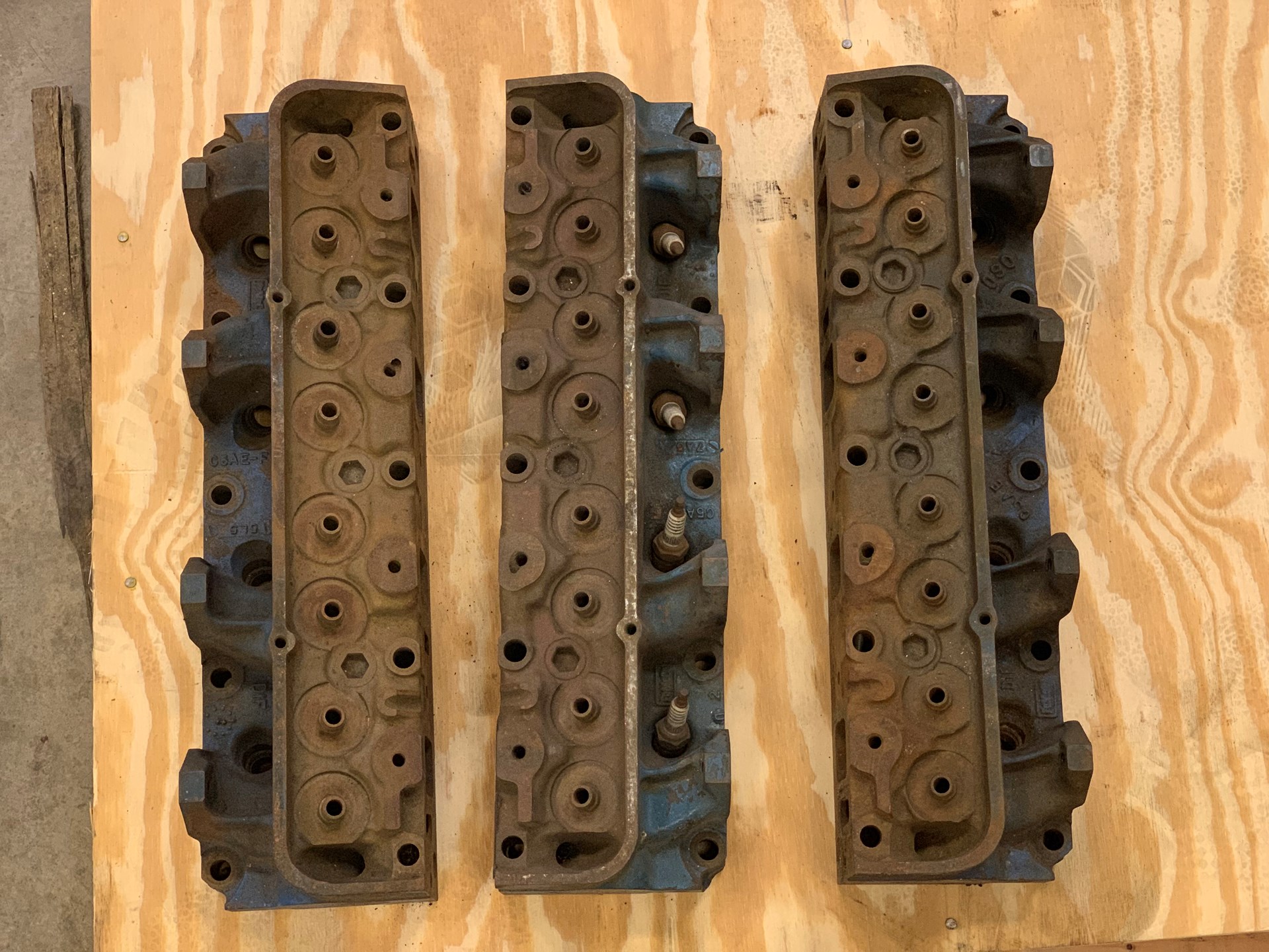 3 Ford Big Block Cast Iron Cylinder Heads | Auburn Fall 2019 | RM Sotheby's