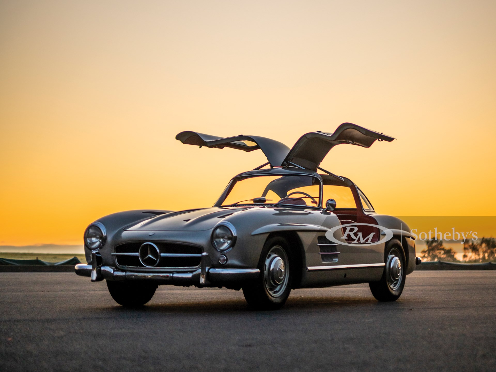 1956 Mercedes Benz 300 Sl Gullwing Abu Dhabi 19 Rm Sotheby S